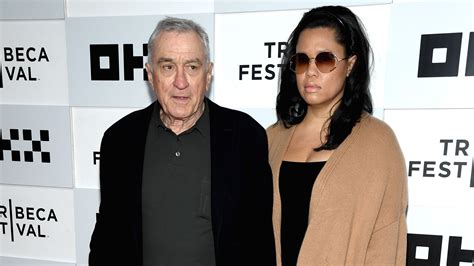 robert de niro girlfriend 2021.